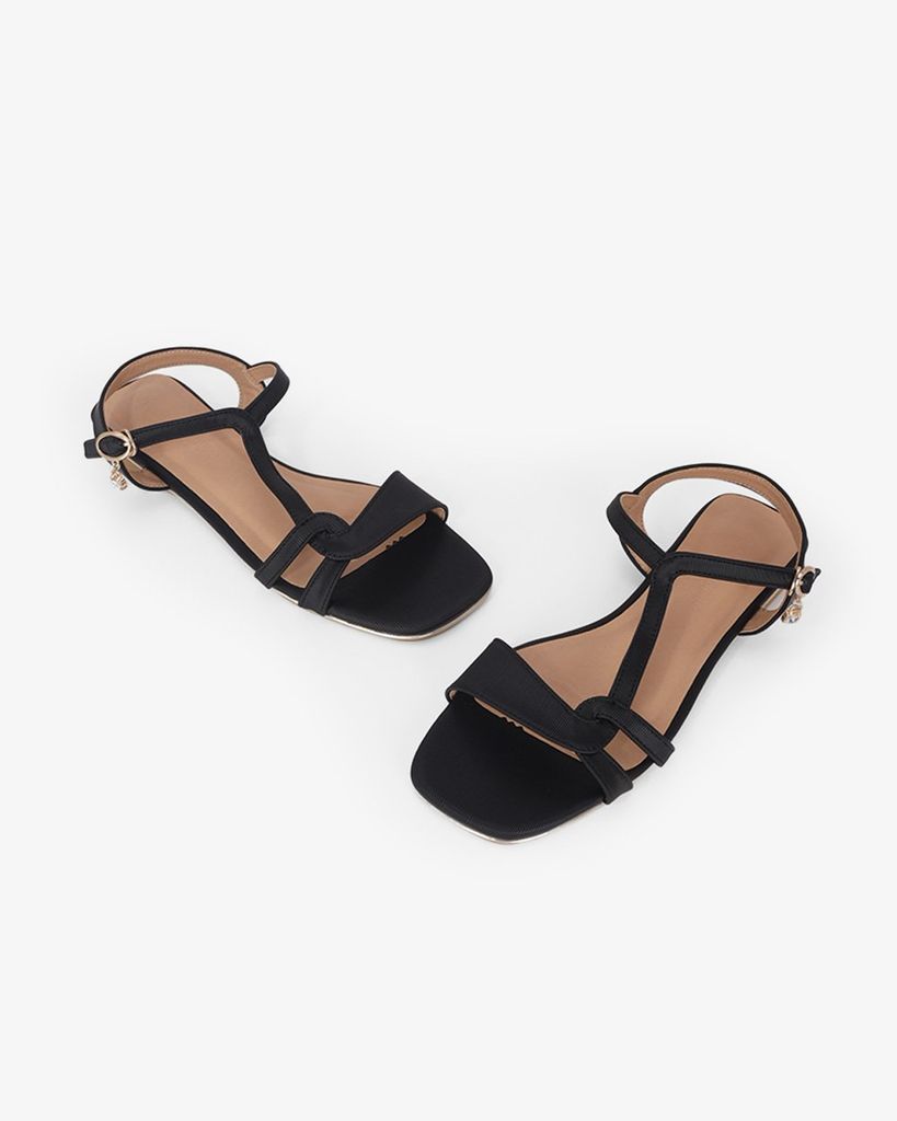 Sandal Xẹp Hạnh Dung Bản Luồn HD02236AB