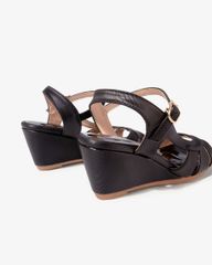 Sandal Đế Xuồng Hạnh Dung Nhiều Dây Nối Bên 6F HD02241AB