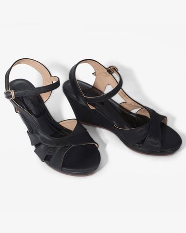 Sandal Đế Xuồng Hạnh Dung Nhiều Dây Nối Bên 9F HD02242AB