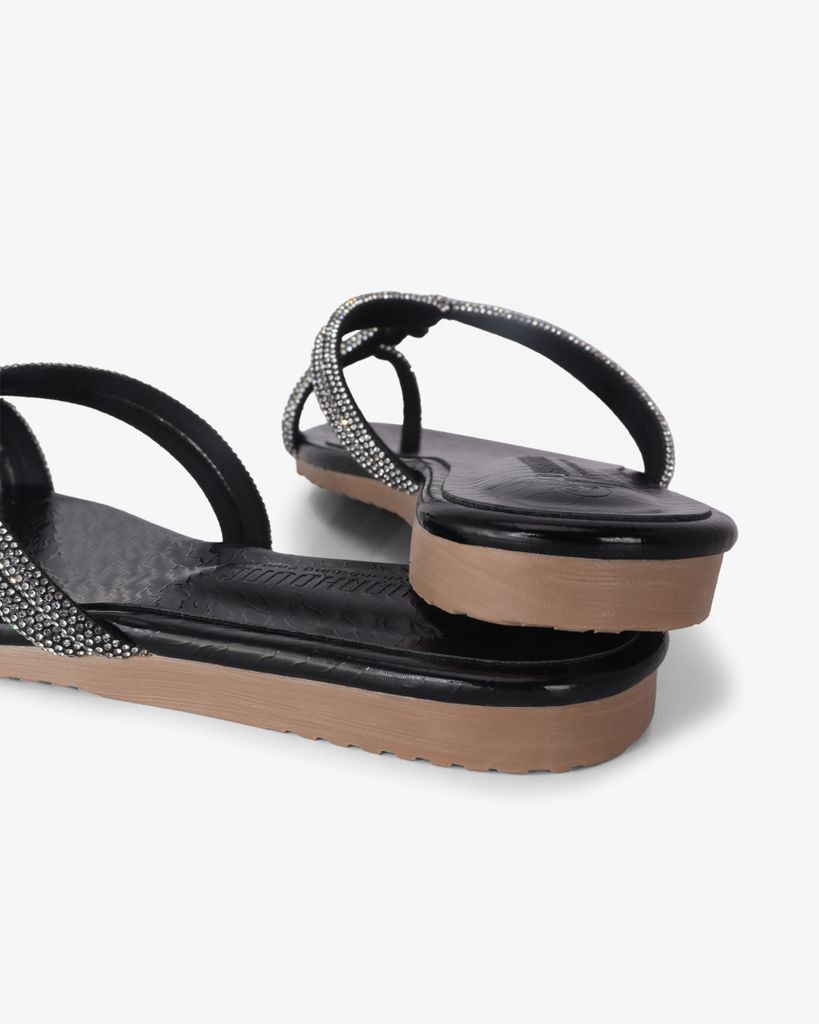 Dép Xẹp Hạnh Dung Quai Xỏ Ngón Đan Chéo HD02249AB