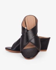 Dép Đế Xuồng Hạnh Dung Quai Chéo 6F HD02253AB