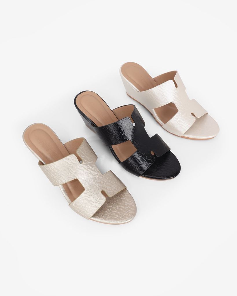 Dép Đế Xuồng Hạnh Dung Quai Đơn Giản 6F HD02257AB