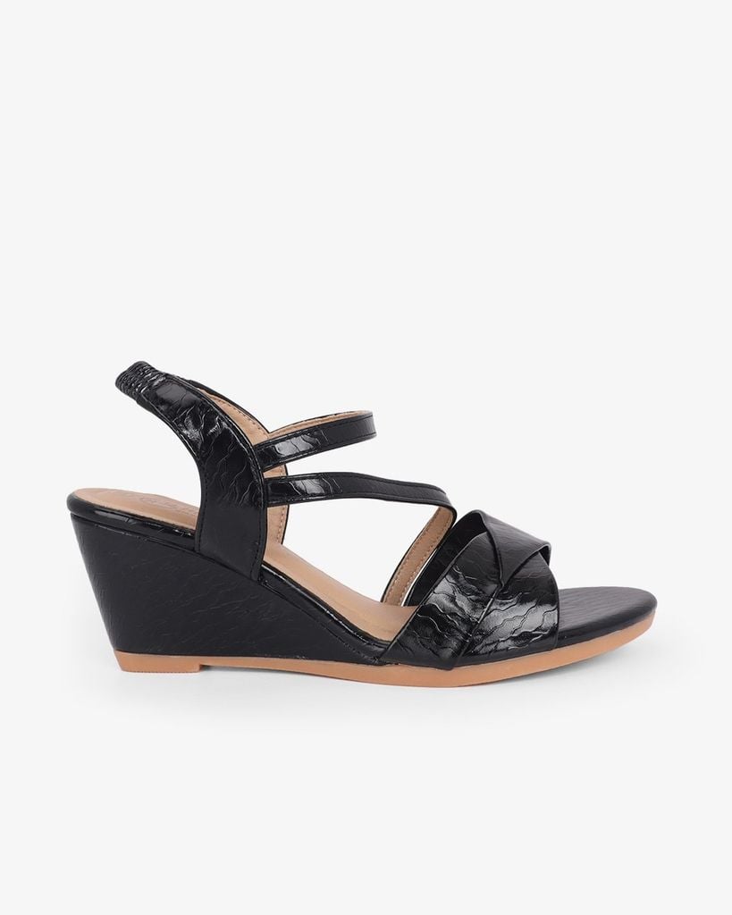 Sandal Đế Xuồng Hạnh Dung Quai Đắp Mảnh Chéo 6F HD02259AB