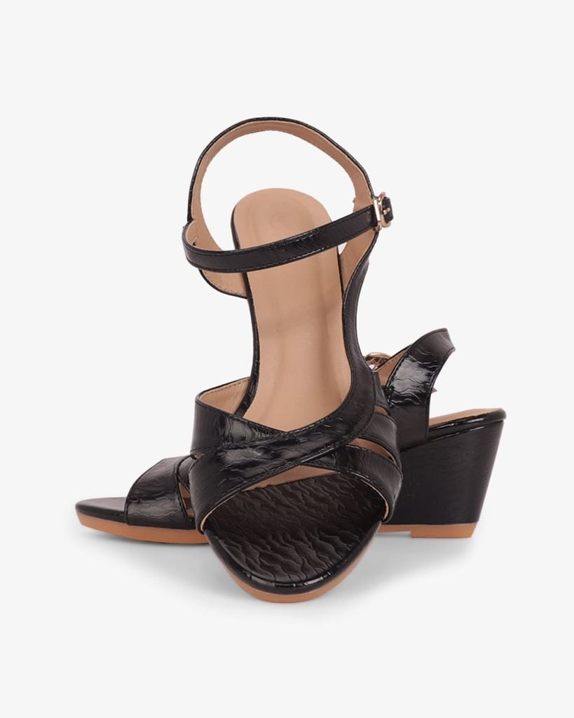 Sandal Đế Xuồng Hạnh Dung Nhiều Dây Nối Bên Vân Đá 6F HD02261AB