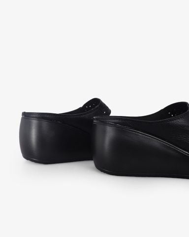 Dép Bít Mũi Hạnh Dung Đục Lỗ Vân Hoa HD041049AD