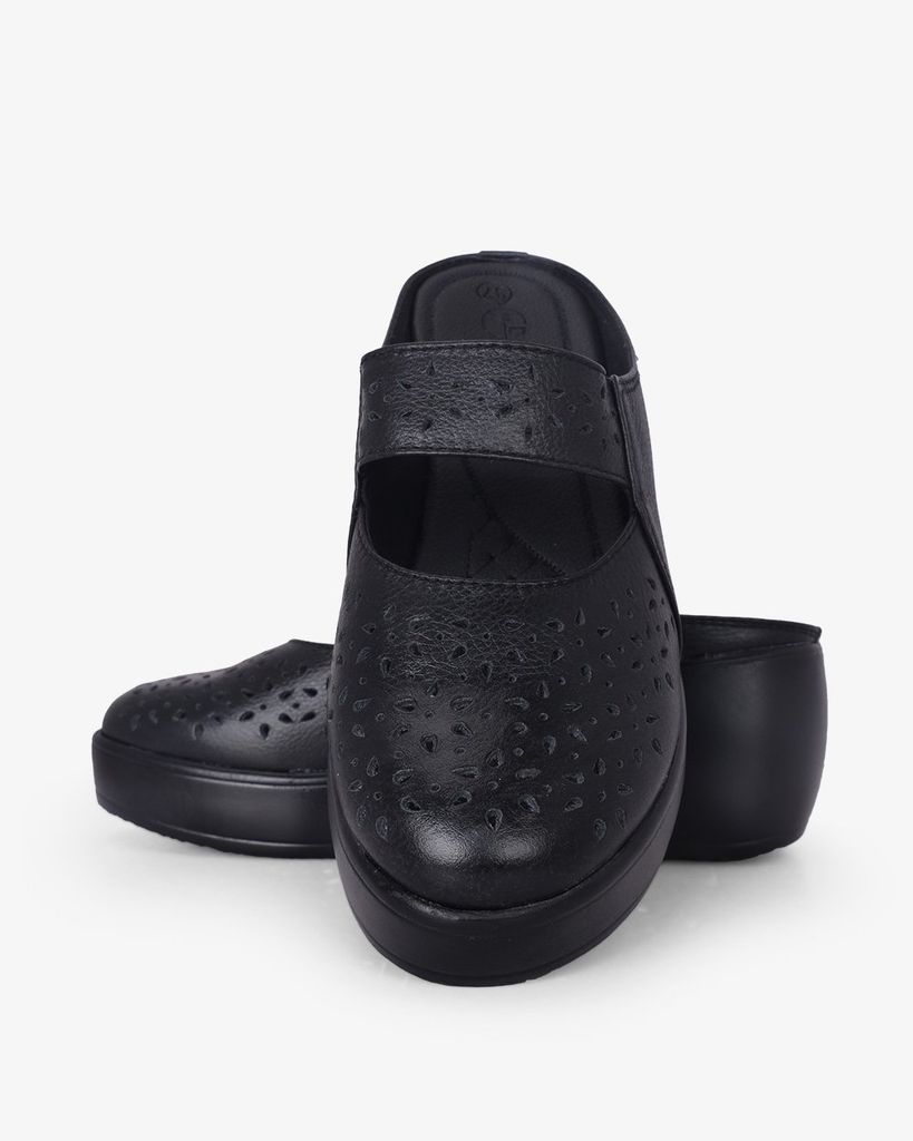 Dép Bít Mũi Hạnh Dung Đục Lỗ Vân Hoa HD041049AD