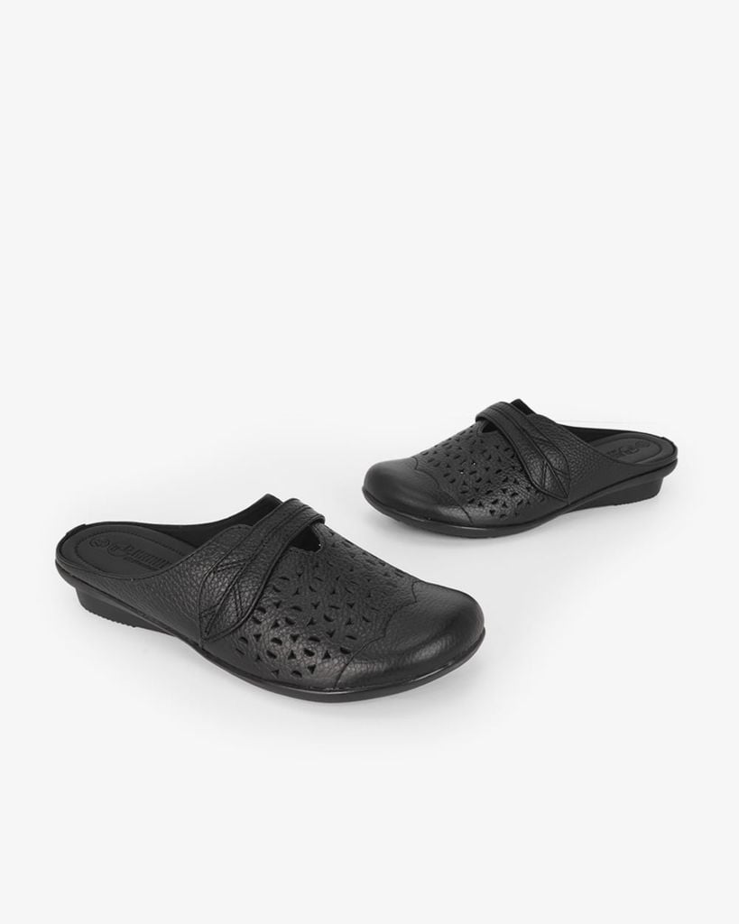 Dép Bít Mũi Hạnh Dung Đục Lỗ Quai Ngang HD041112AD