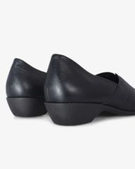 Giày Đế Xuồng Hạnh Dung Viền Chỉ Cách Điệu HD04975AD