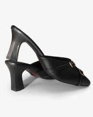 Dép Bít Mũi Hạnh Dung Dây Chéo Khóa Nịt HD04998AD