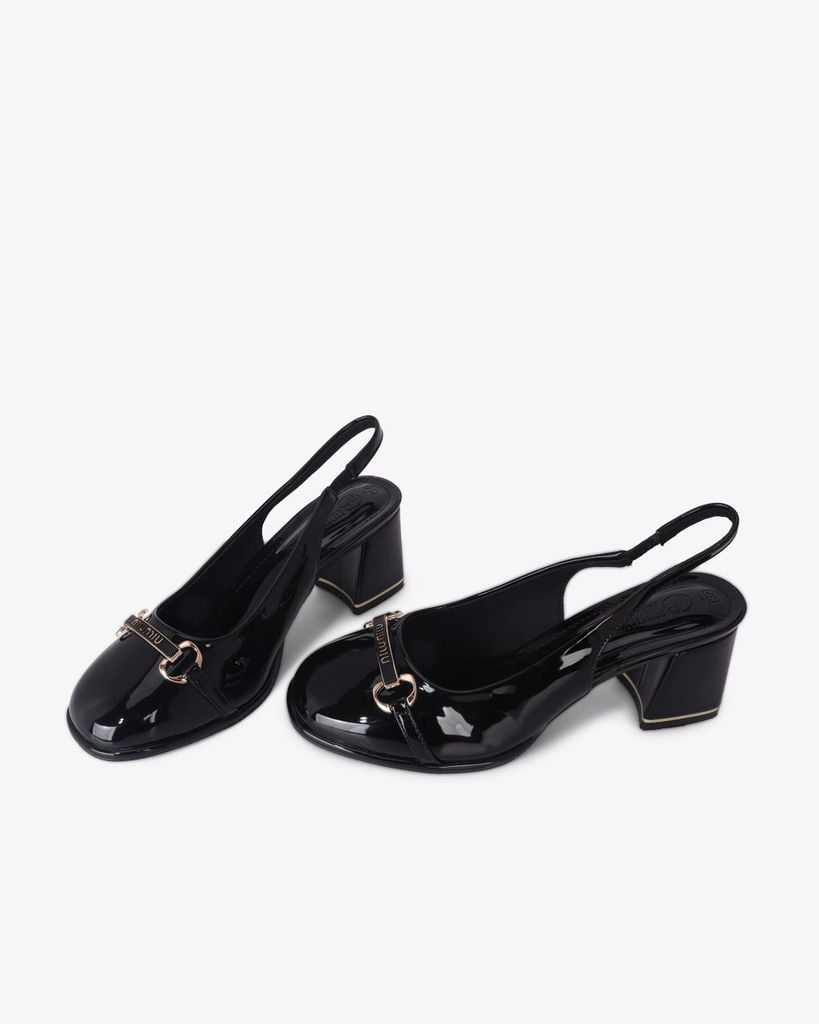 Giày Sandal Hạnh Dung Bít Mũi Khóa Niu Niu HD0934AS