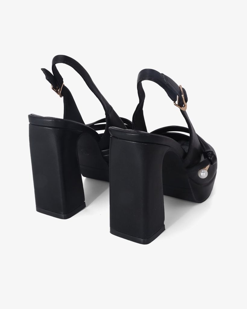 Giày Sandal Hạnh Dung Bít Mũi Trơn Mũi Vuông HD0939AS