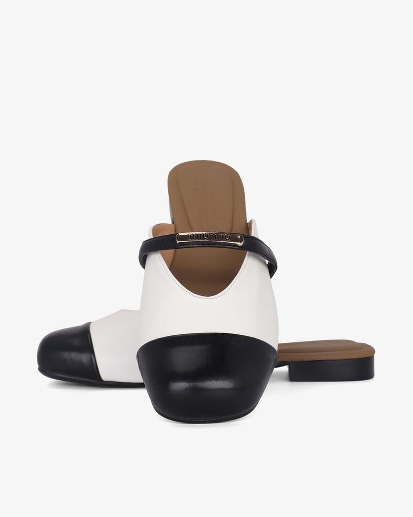 Dép Bít Mũi Hạnh Dung Two Toned Niiu Niiu HD1183AV