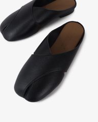 Dép Bít Mũi Hạnh Dung Hở Mũi HD1185AV