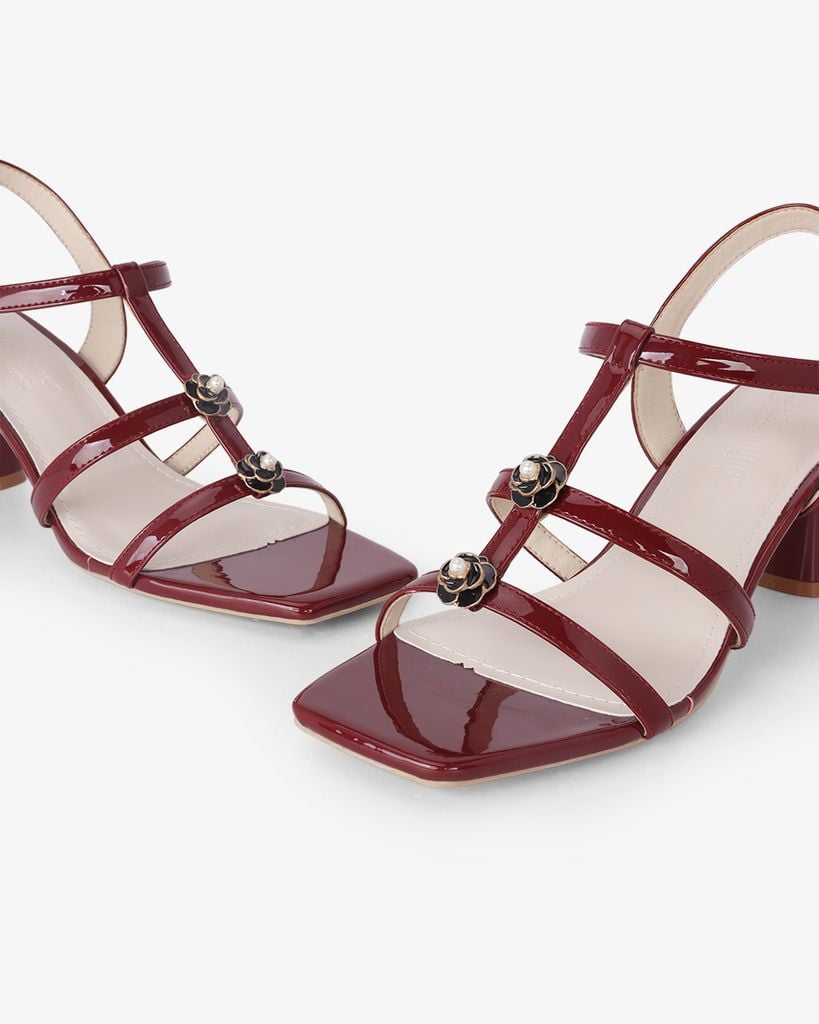 Giày Sandal Hạnh Dung Ba Quai Mảnh Khóa Hoa HD27328BI