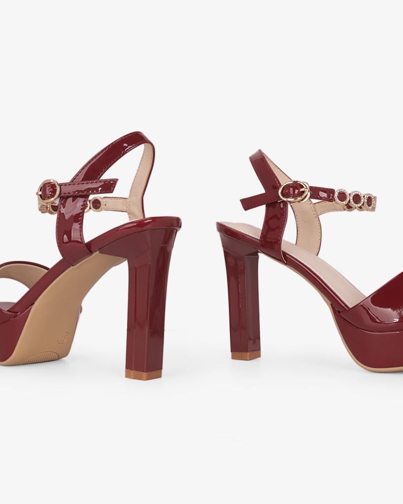 Sandal Hạnh Dung Cao Gót Quai Cổ Chân Đính Khoen HD27331BI