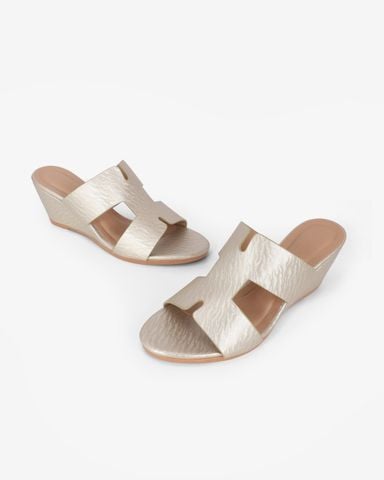 Dép Đế Xuồng Hạnh Dung Quai Đơn Giản 6F HD02257AB