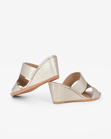 Dép Đế Xuồng Hạnh Dung Quai Đơn Giản 6F HD02257AB