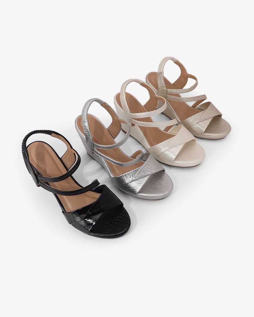 Sandal Đế Xuồng Hạnh Dung Quai Đắp Mảnh Chéo 9F HD02258AB