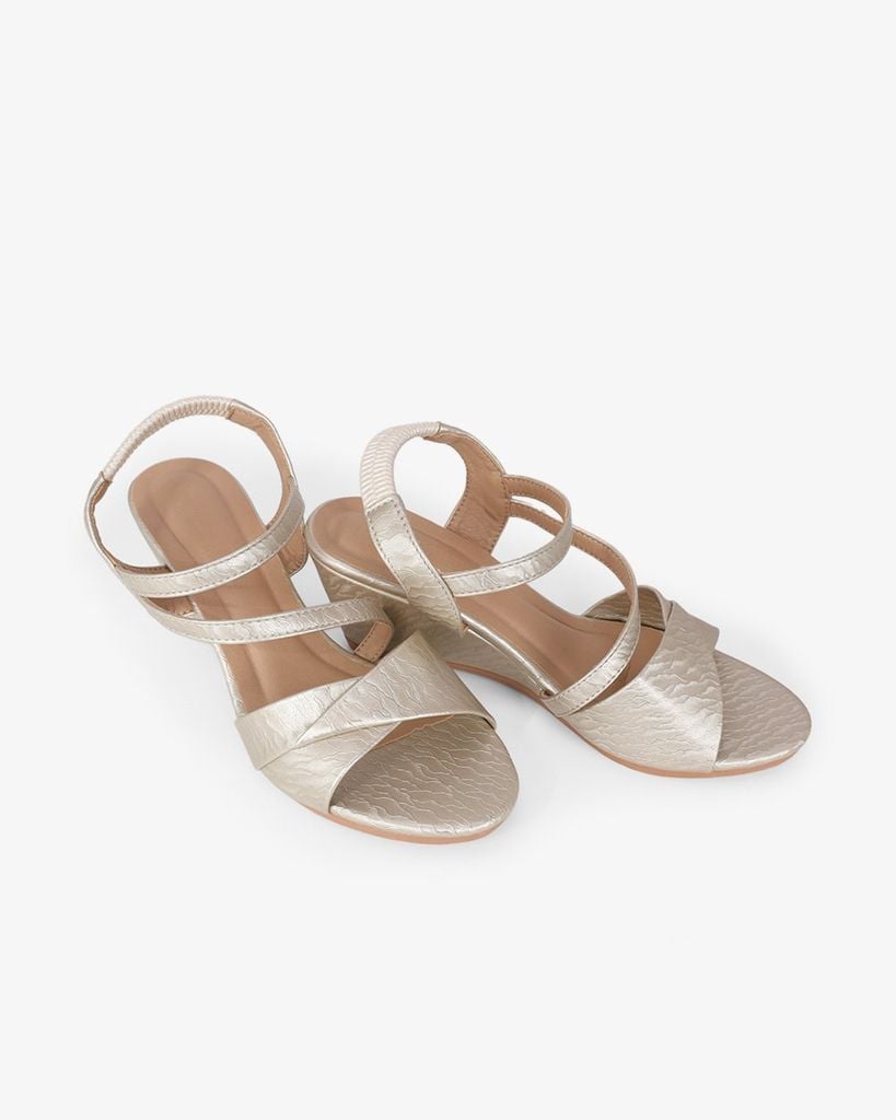 Sandal Đế Xuồng Hạnh Dung Quai Đắp Mảnh Chéo 6F HD02259AB