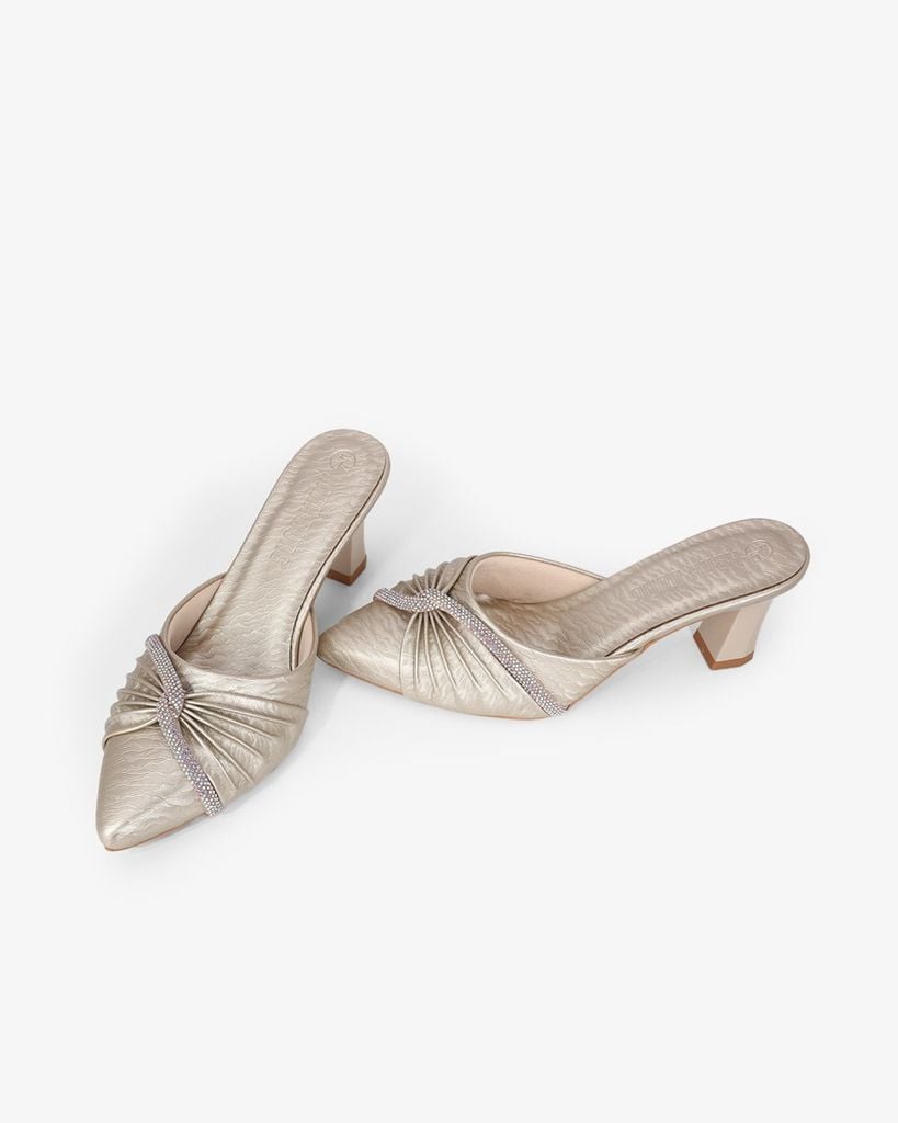 Dép Bít Mũi Hạnh Dung Quai Nơ Xoàn HD041100AD