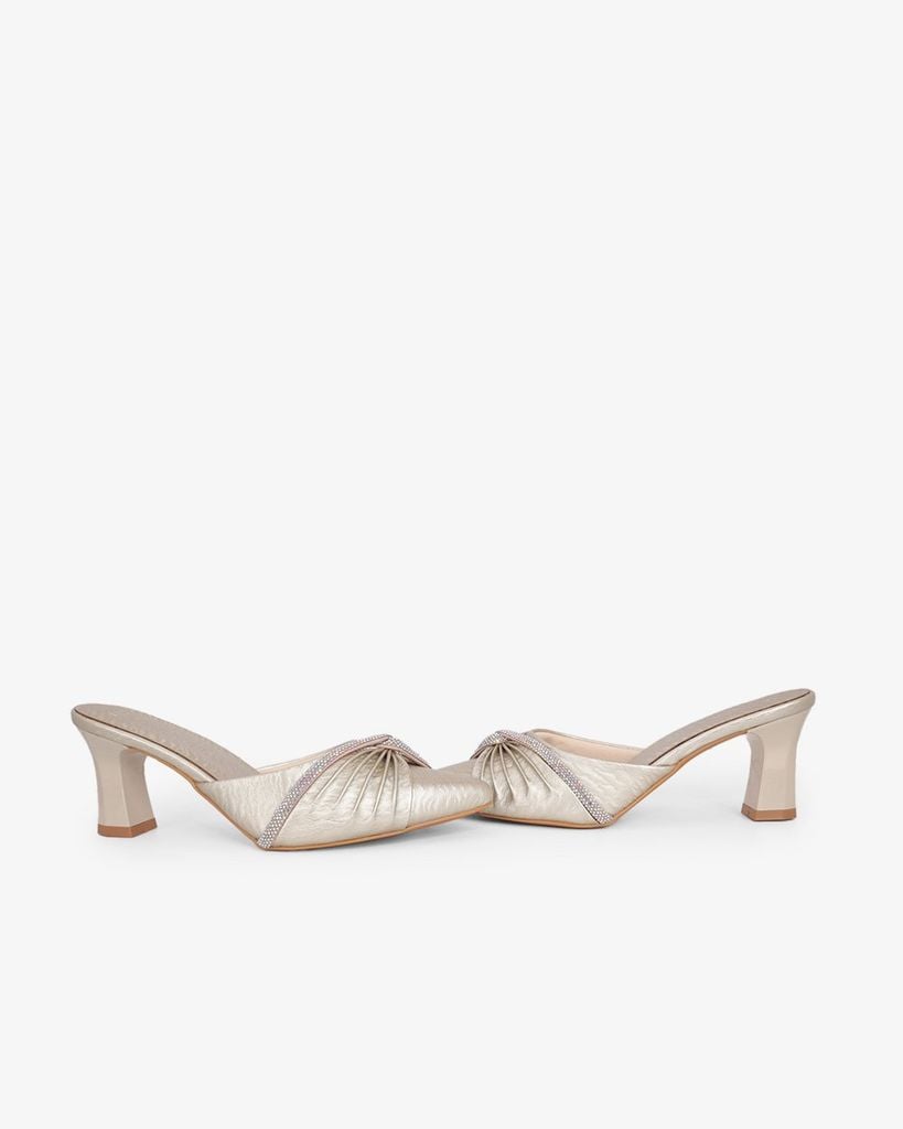 Dép Bít Mũi Hạnh Dung Quai Nơ Xoàn HD041100AD