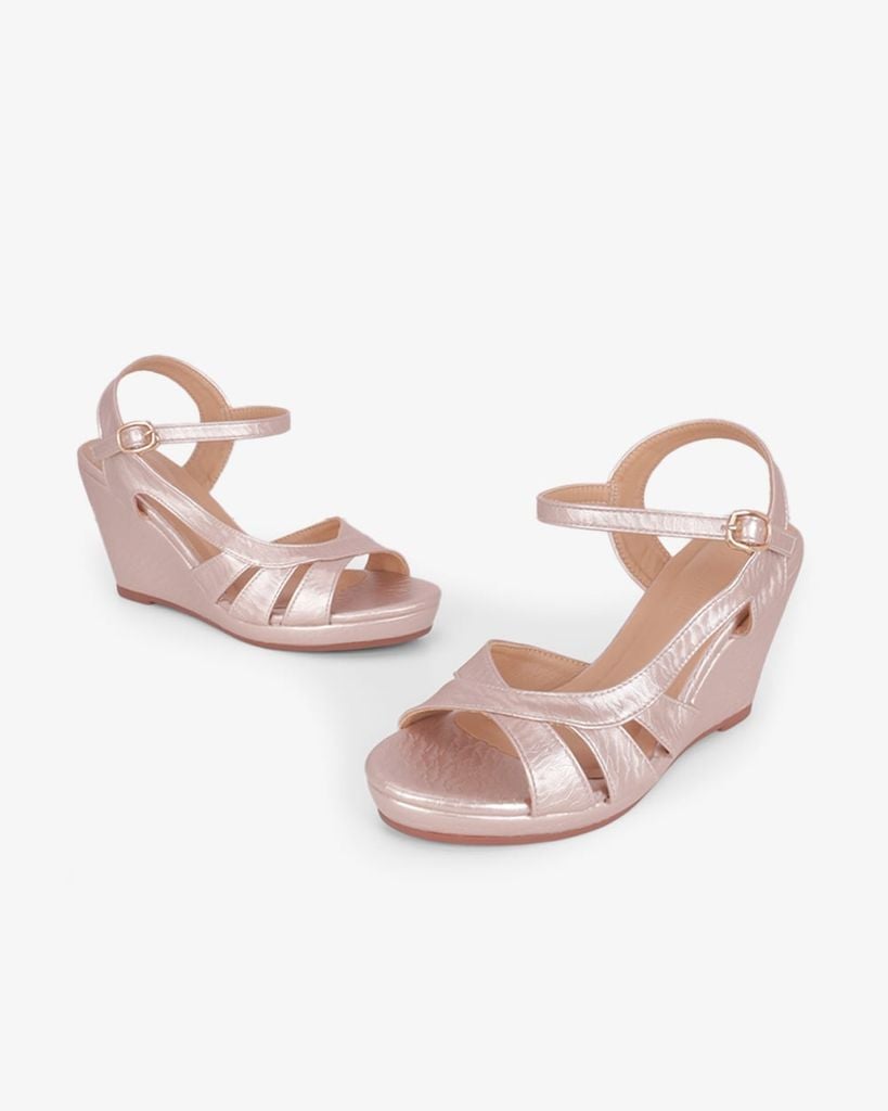 Sandal Đế Xuồng Hạnh Dung Nhiều Dây Nối Bên 9f HD02260AB