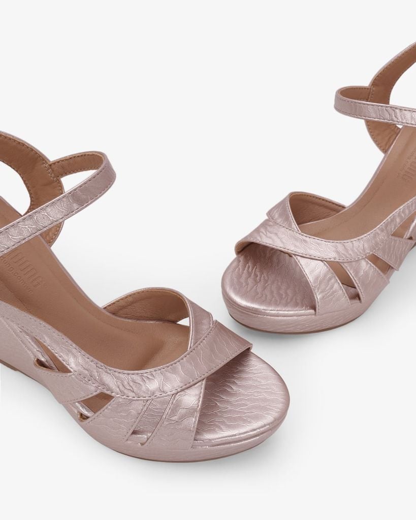 Sandal Đế Xuồng Hạnh Dung Nhiều Dây Nối Bên 12f HD02262AB