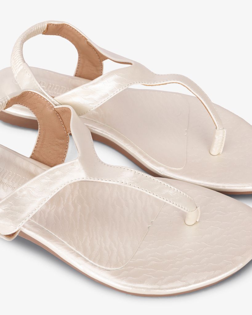 Sandal Xẹp Hạnh Dung Xỏ Ngón T HD02246AB