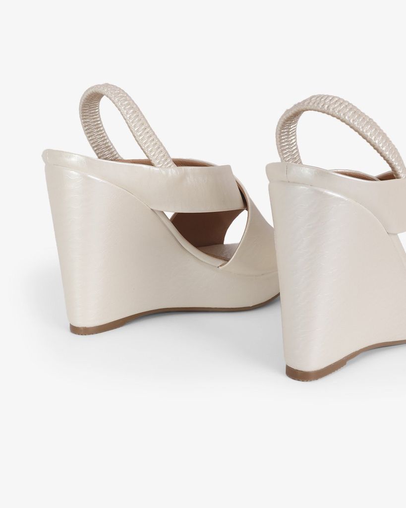 Sandal Đế Xuồng Hạnh Dung Quai Chéo HD02252AB