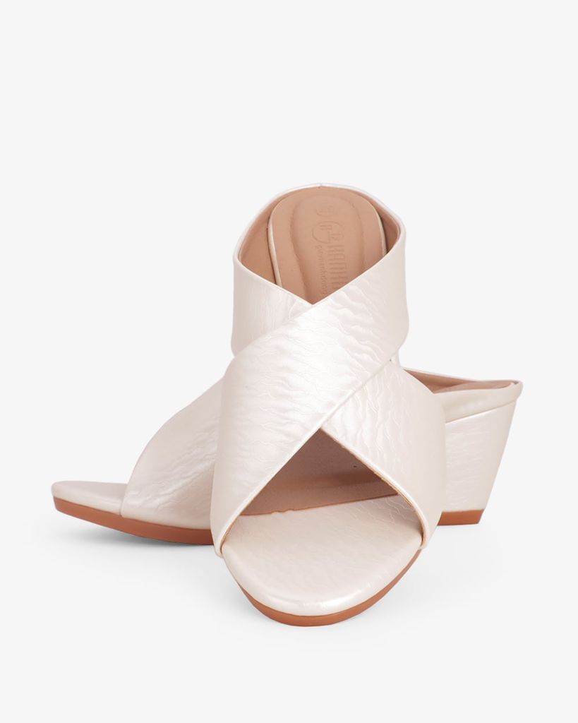 Dép Đế Xuồng Hạnh Dung Quai Chéo 6F HD02253AB