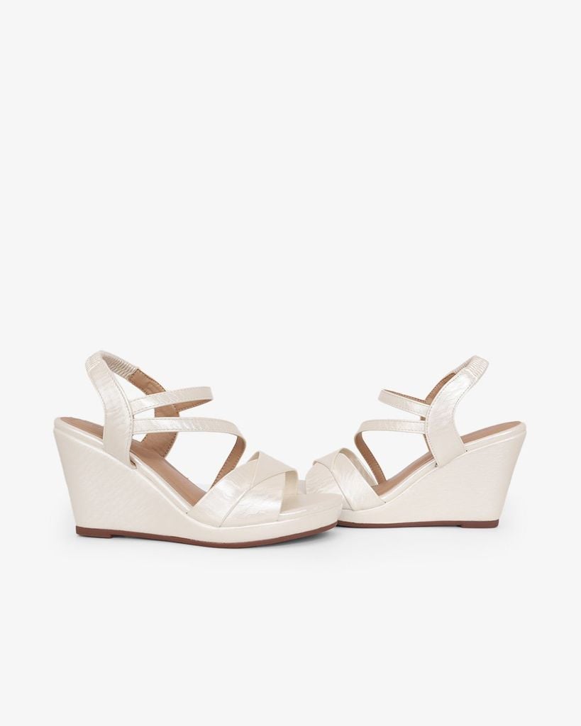 Sandal Đế Xuồng Hạnh Dung Quai Đắp Mảnh Chéo 9F HD02258AB