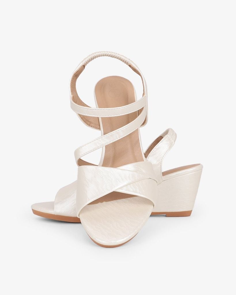 Sandal Đế Xuồng Hạnh Dung Quai Đắp Mảnh Chéo 6F HD02259AB