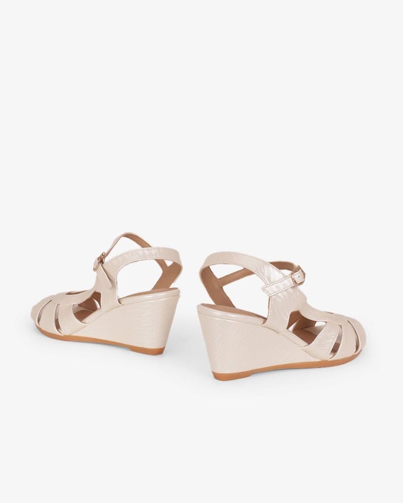 Sandal Đế Xuồng Hạnh Dung Nhiều Dây Nối Bên Vân Đá 6F HD02261AB