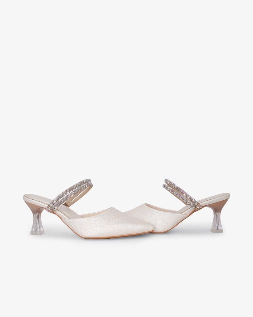 Giày Sandal Hạnh Dung Bít Mũi Dây Quai Xoàn HD041061AD