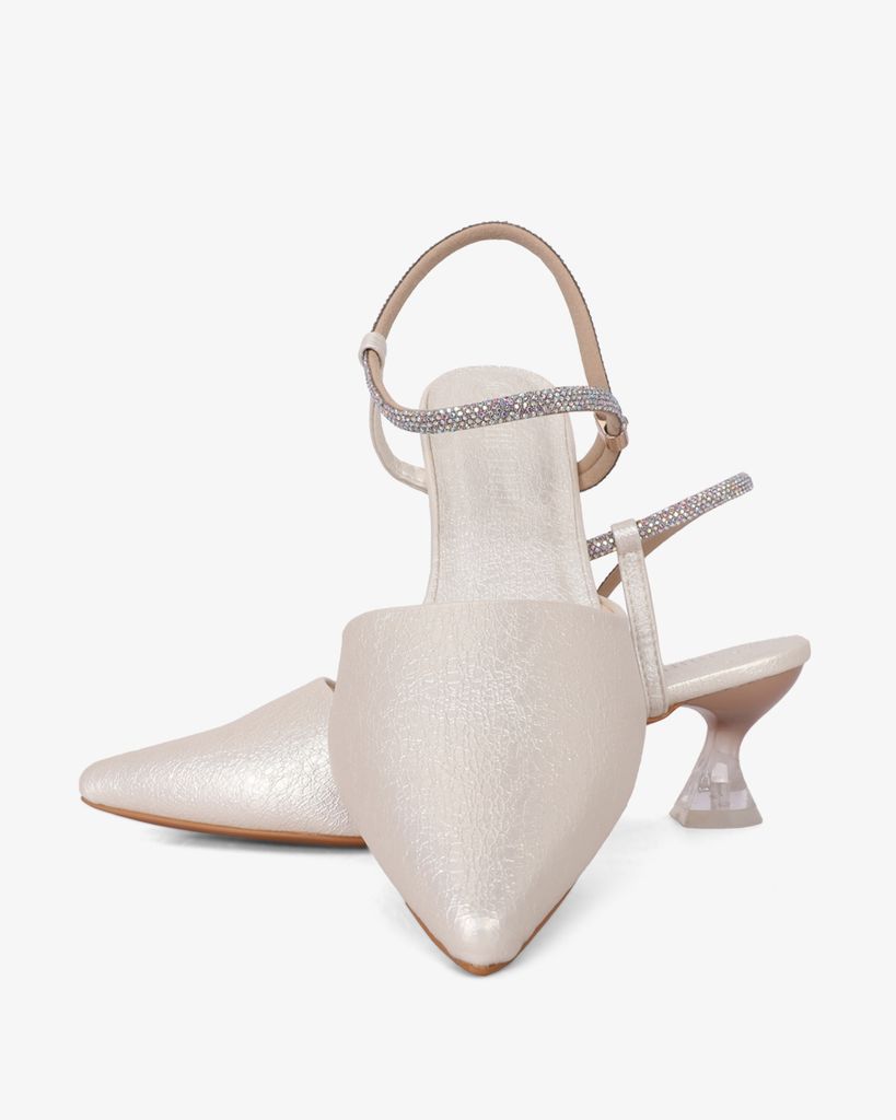 Giày Sandal Hạnh Dung Quai Xoàn Mảnh HD041066AD