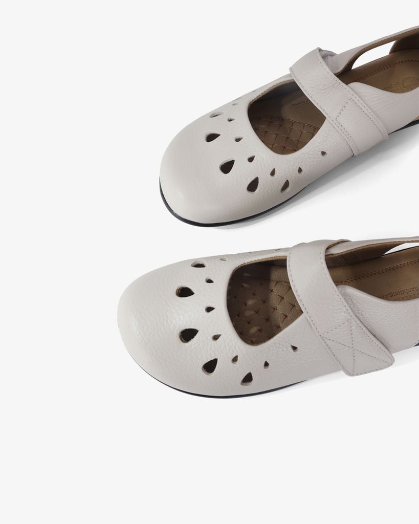 Giày Búp Bê Hạnh Dung Đục Lỗ Mũi Tròn HD041074AD