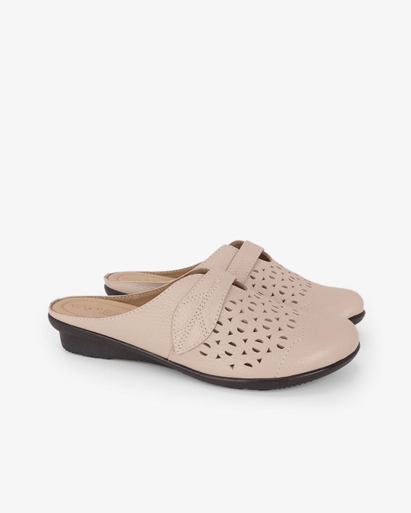 Dép Bít Mũi Hạnh Dung Đục Lỗ Quai Ngang HD041112AD