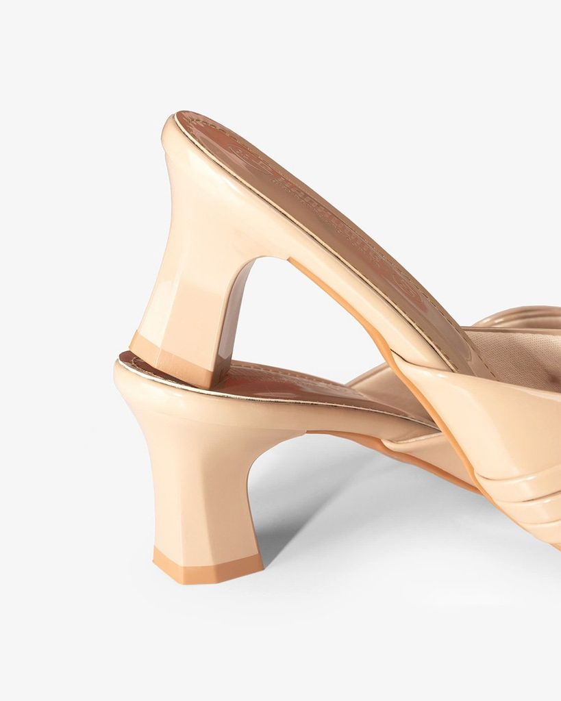 Dép Bít Mũi Hạnh Dung 3 Dây Chéo HD04999AD