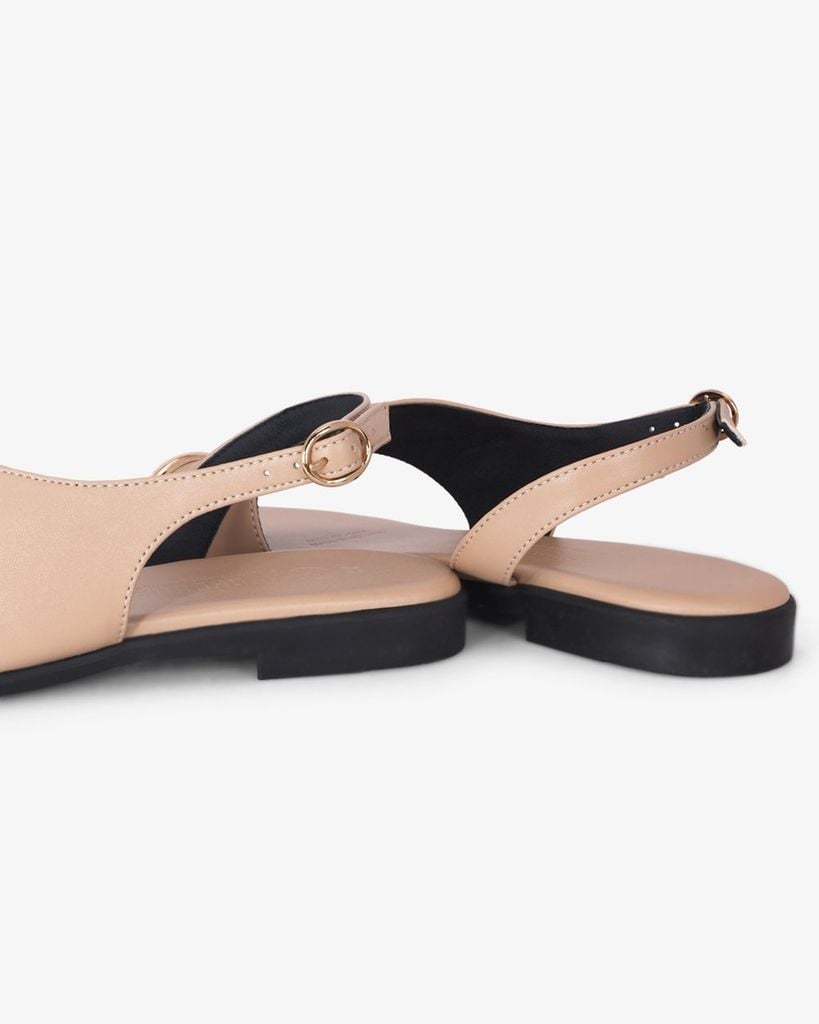 Sandal Xẹp Hạnh Dung Xỏ Ngón Khóa Vàng HD1074BN