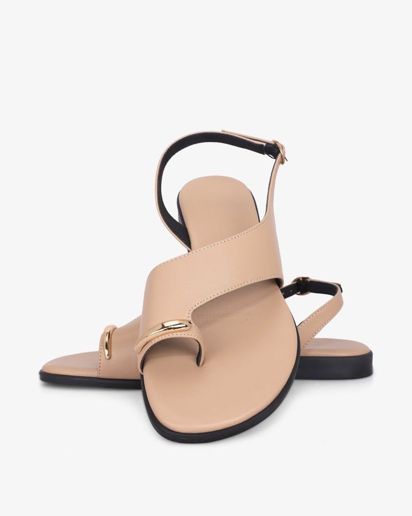 Sandal Xẹp Hạnh Dung Xỏ Ngón Khóa Vàng HD1074BN