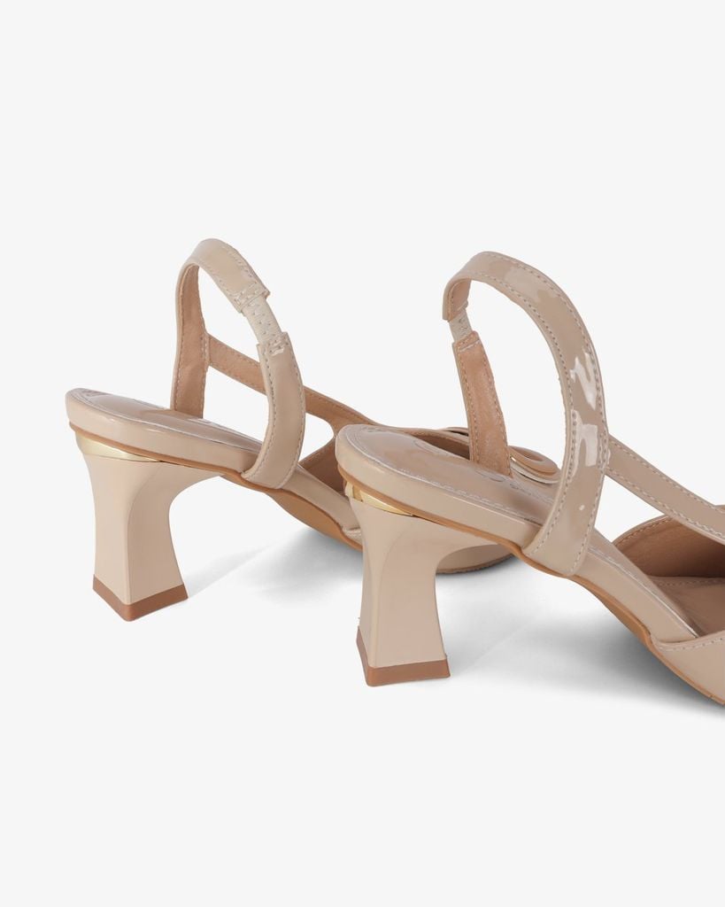 Giày Sandal Hạnh Dung Bít Mũi Khóa Vuông HD11101AV