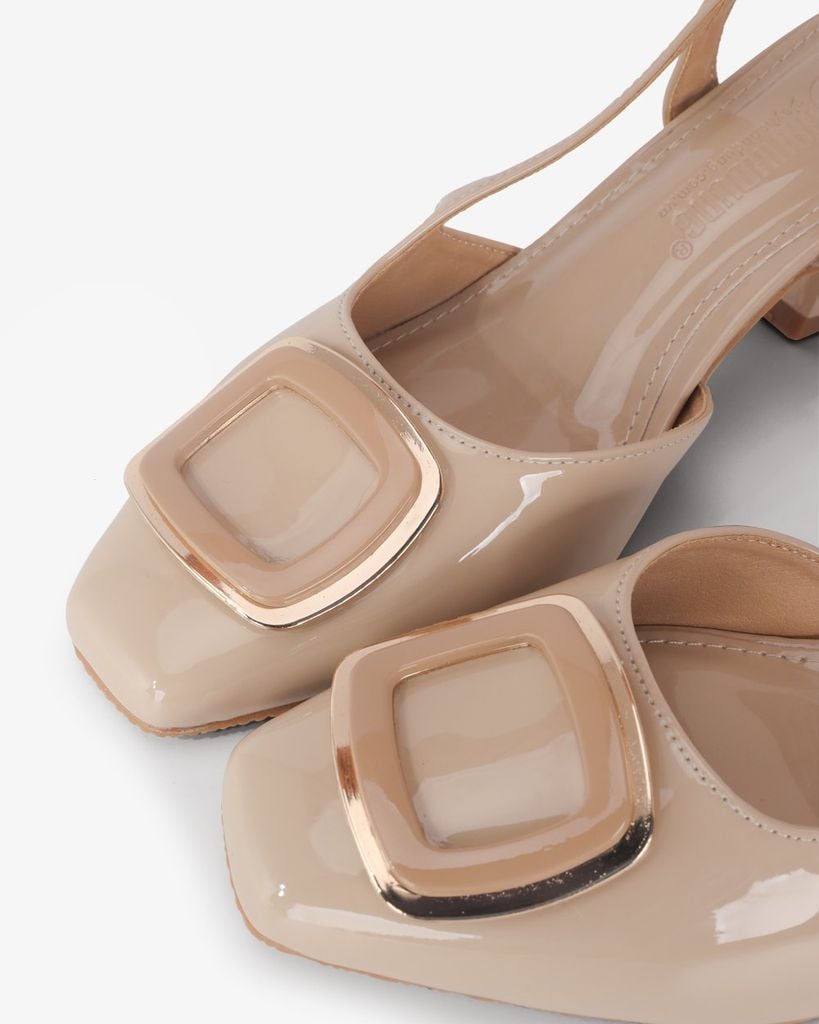Giày Sandal Hạnh Dung Bít Mũi Khóa Vuông HD11101AV