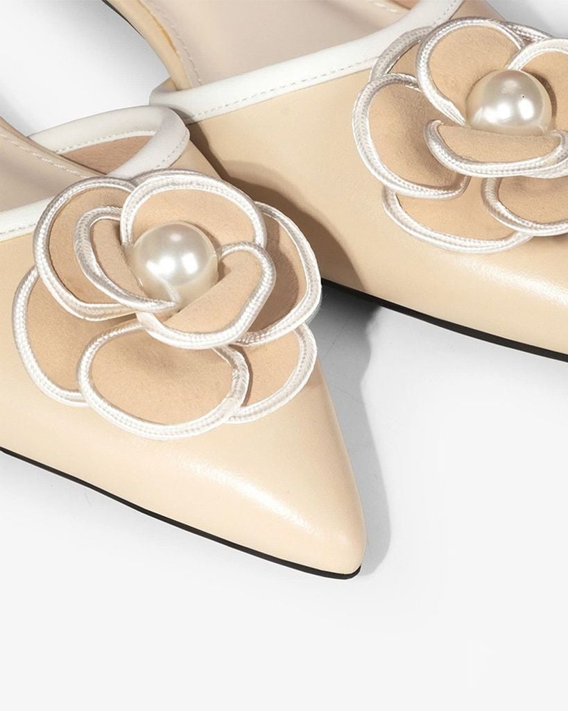 Giày Sandal Hạnh Dung Bít Mũi Hoa Ngọc Trai HD1133AV