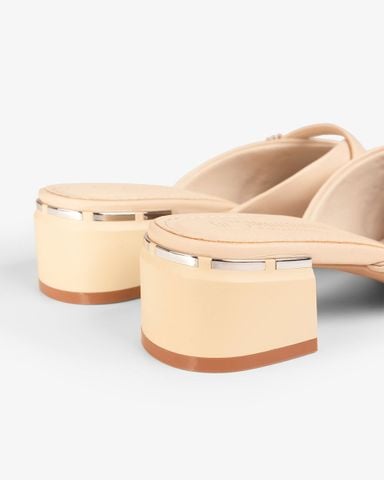 Dép Bít Mũi Hạnh Dung Mũi Vuông Đính Hoa Tuyết HD27290BI