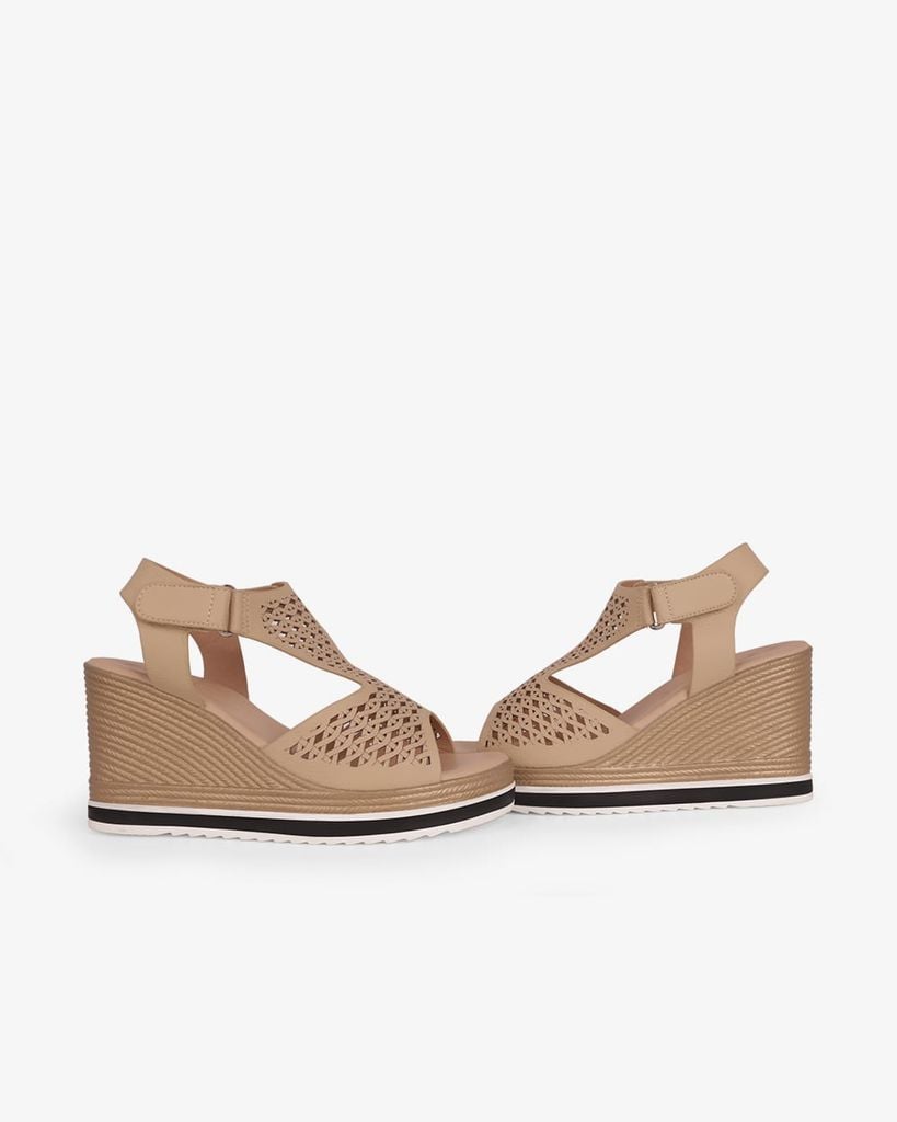 Sandal Đế Xuồng Hạnh Dung Quai Yếm Đục Lỗ HD29199AY