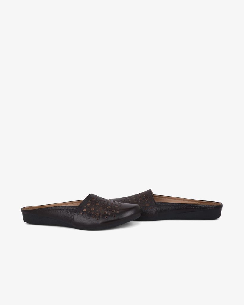 Dép Bít Mũi Hạnh Dung Đục Lỗ HD041094AD