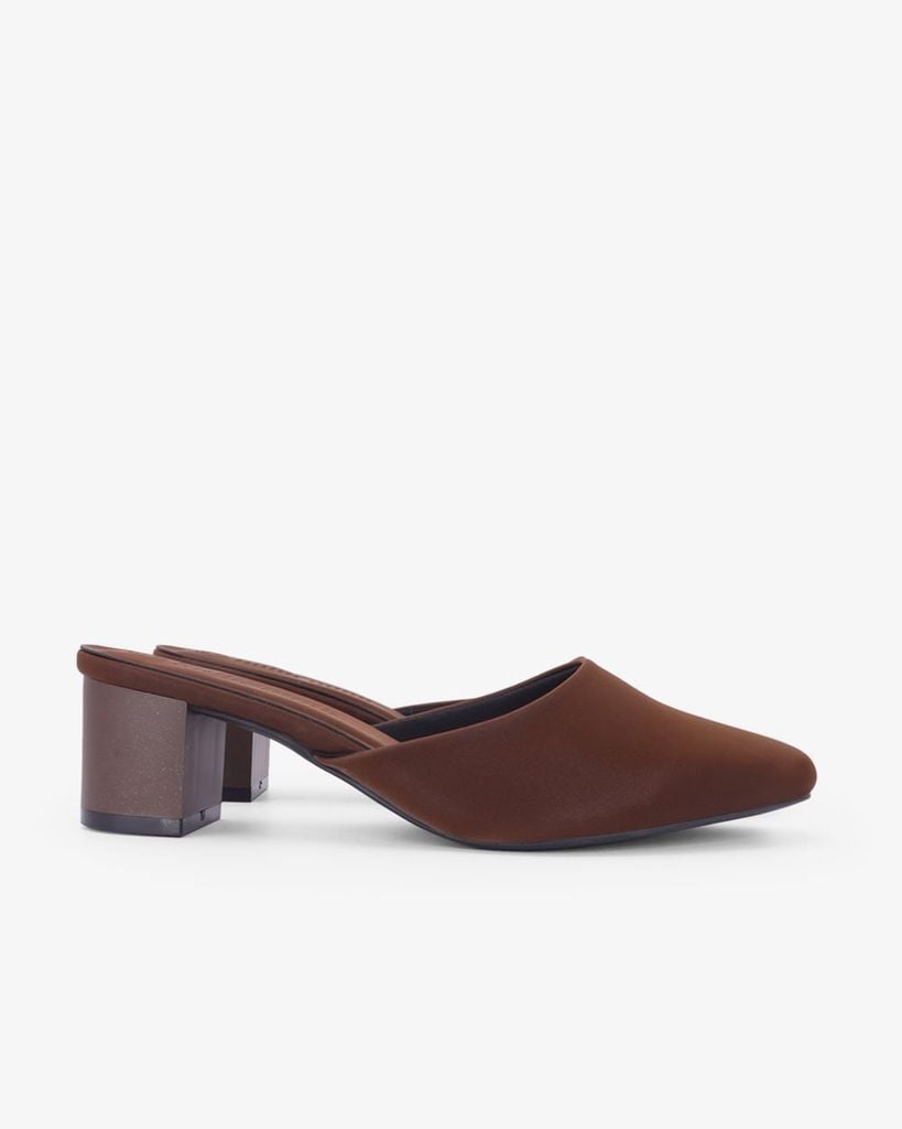 Dép Bít Mũi Hạnh Dung Da Mềm HD041116AD