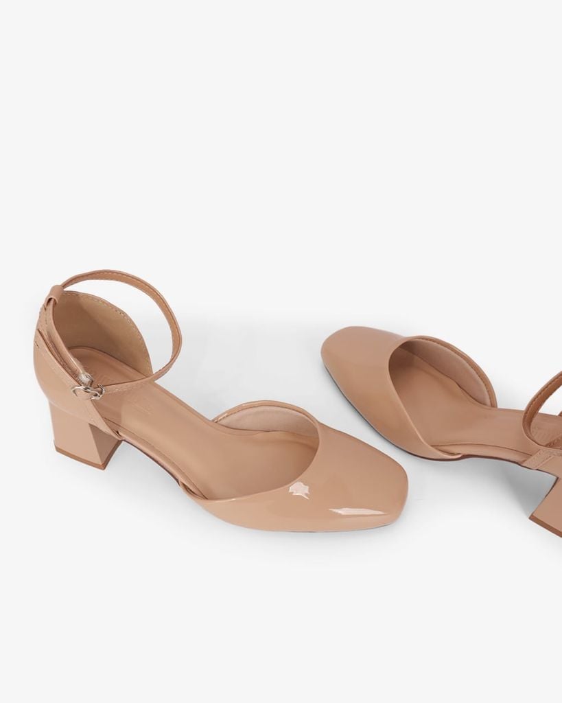 Giày Sandal Hạnh Dung Cao Gót Bít Mũi Vuông HD0661BA