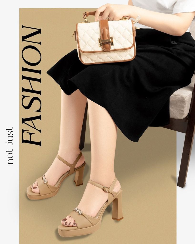 Sandal Cao Gót Hạnh Dung Bản Ngang Dây Khóa HD27283BI