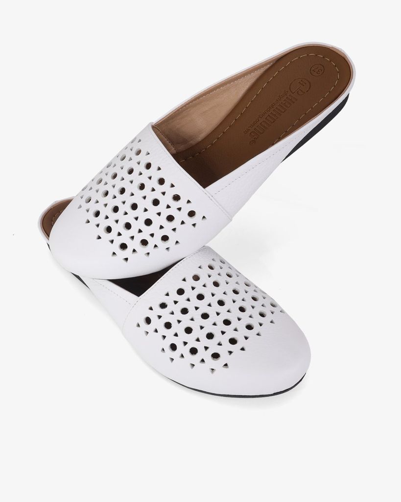 Dép Bít Mũi Hạnh Dung Đục Lỗ HD041094AD